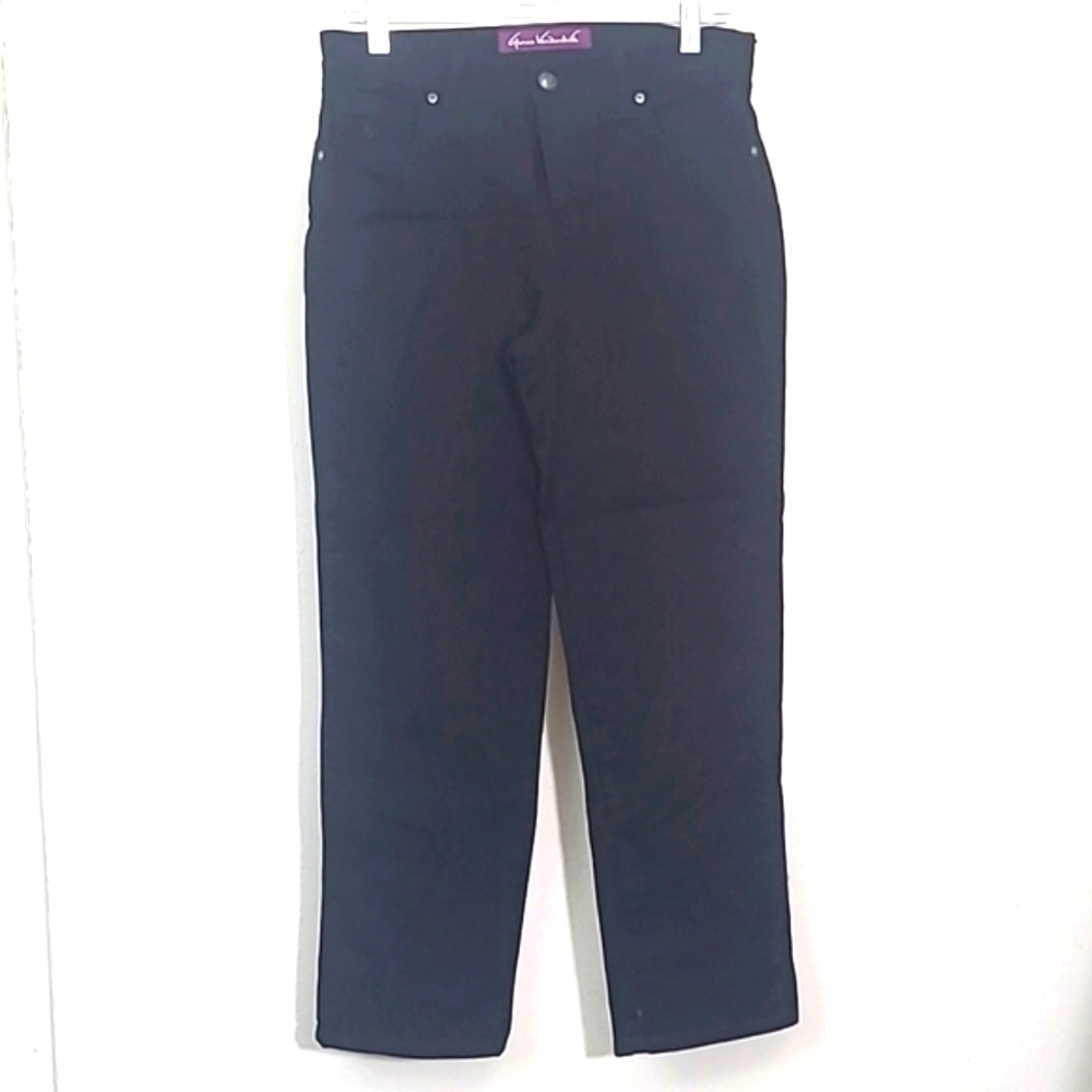 Gloria vanderbilt jeans black stretchy size 8 Short